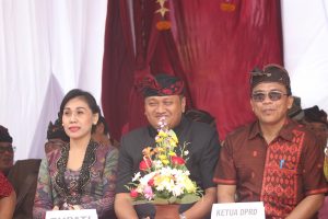 PEMBUKAAN PORDES DESA SANDING