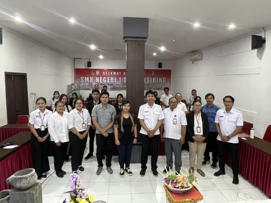 SMK Negeri 1 Tampaksiring Dukung Pemanfaatan Teknologi Pembelajaran Melalui Sosialisasi Portal Bali Melajah ID