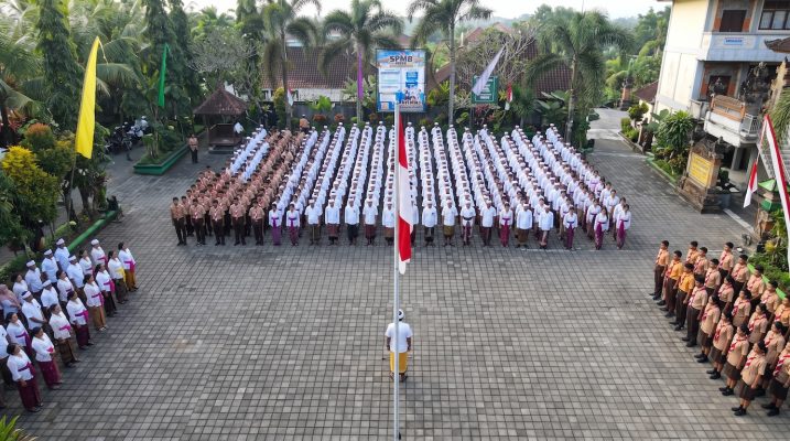 Menjaga Warisan Vulkanik: Semangat Pramuka dan Cinta Bali Berpadu di SMKN 1 Tampaksiring